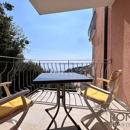 Rona Spacious With A Panoramic View * Ičići