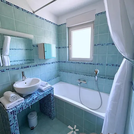 Rona Spacious With A Panoramic View Apartment *